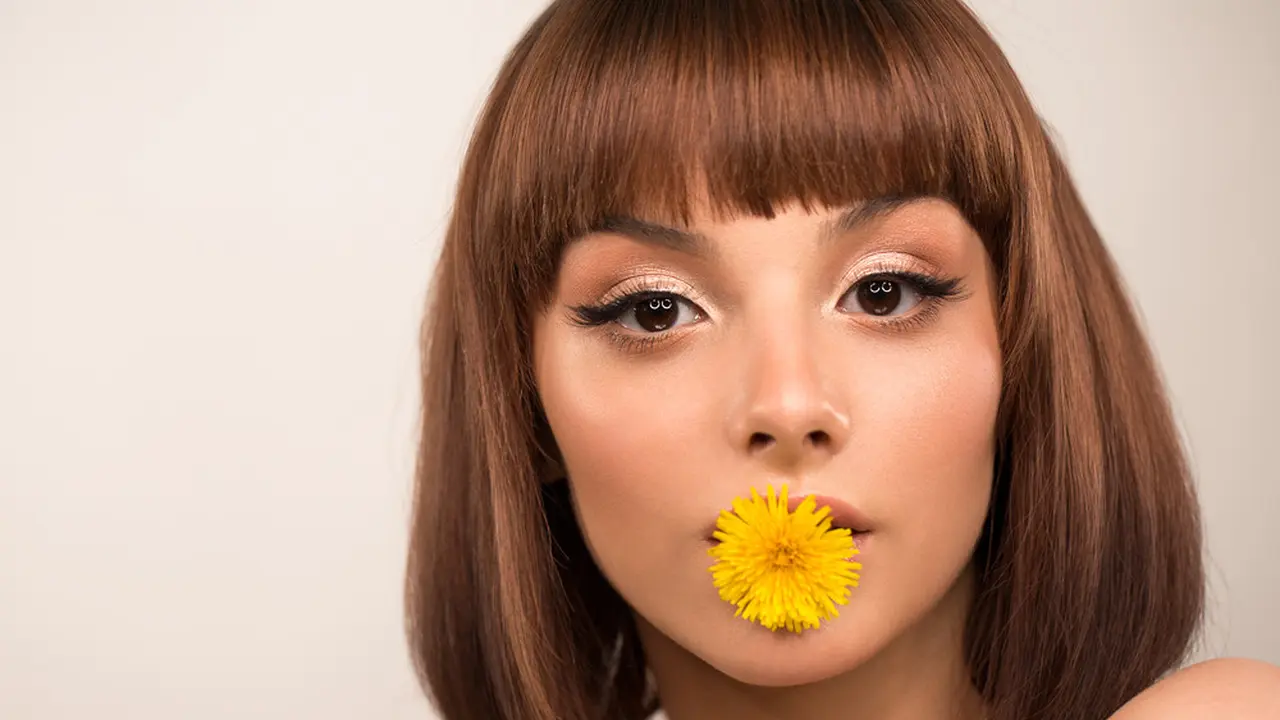 Cara Styling Poni Pendek agar Selalu Tampil On Point dan Bebas Lepek