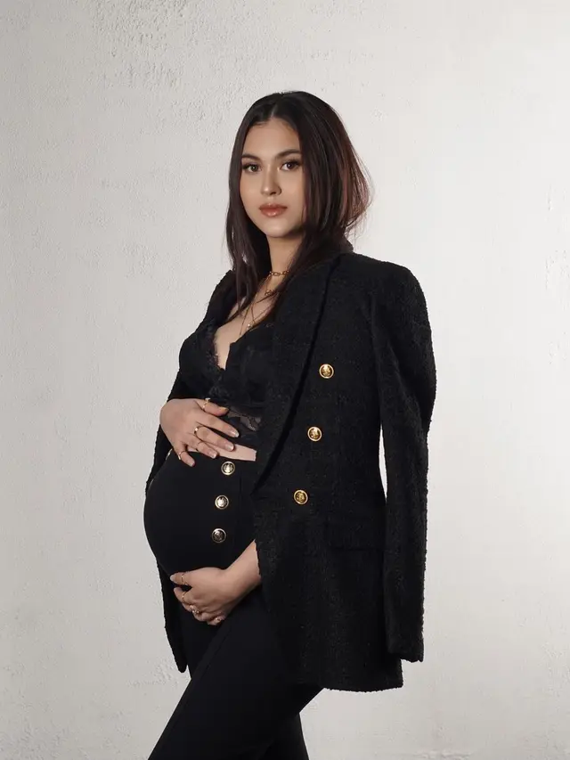 Hamil Anak Pertama, Ini 5 Potret Maternity Marcella Daryanani