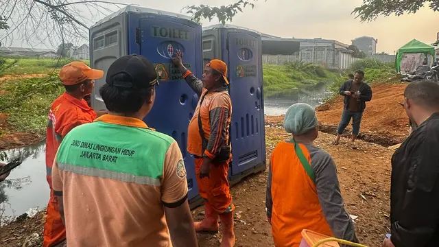 Dinsos dan BPBD Provinsi DKI Jakarta Salurkan Bantuan Logistik