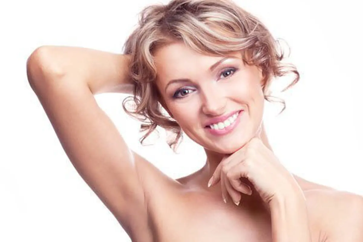 Tips mencerahkan ketiak./Copyright shutterstock.com