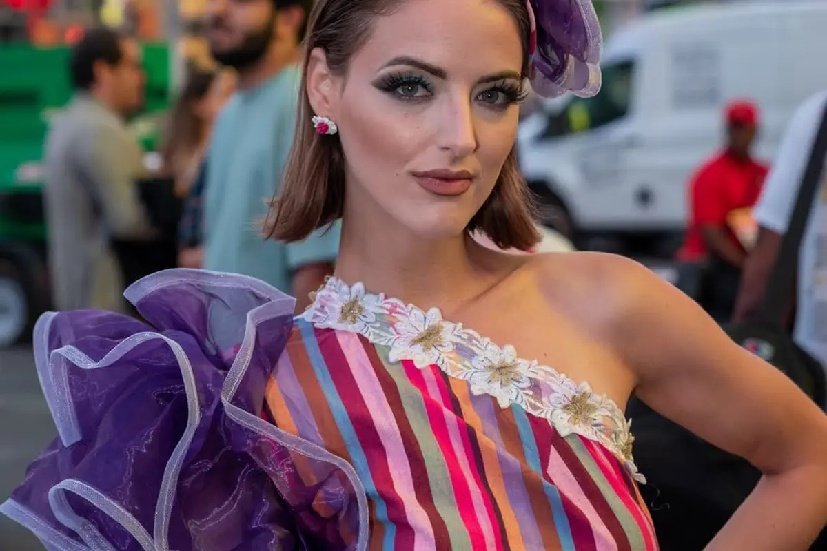 Fashion show batik rancangan Novie Sasmita di ajang bergengsi New York Fashion Week 2022