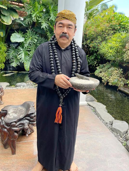 Adam Suseno (Sumber: Instagram/inul.d)