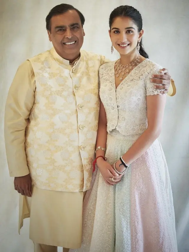 6 Gaya Glamor Calon Mantu Orang Terkaya di Dunia Mukesh Ambani, Radhika Merchant di Rangkaian Pesta Pra Nikah