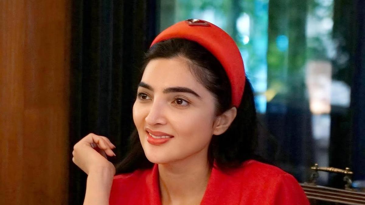 Potret Ashanty Arisan bareng Geng Cendol dengan Outfit Serba Merah, Tampil Fresh dan Awet Muda