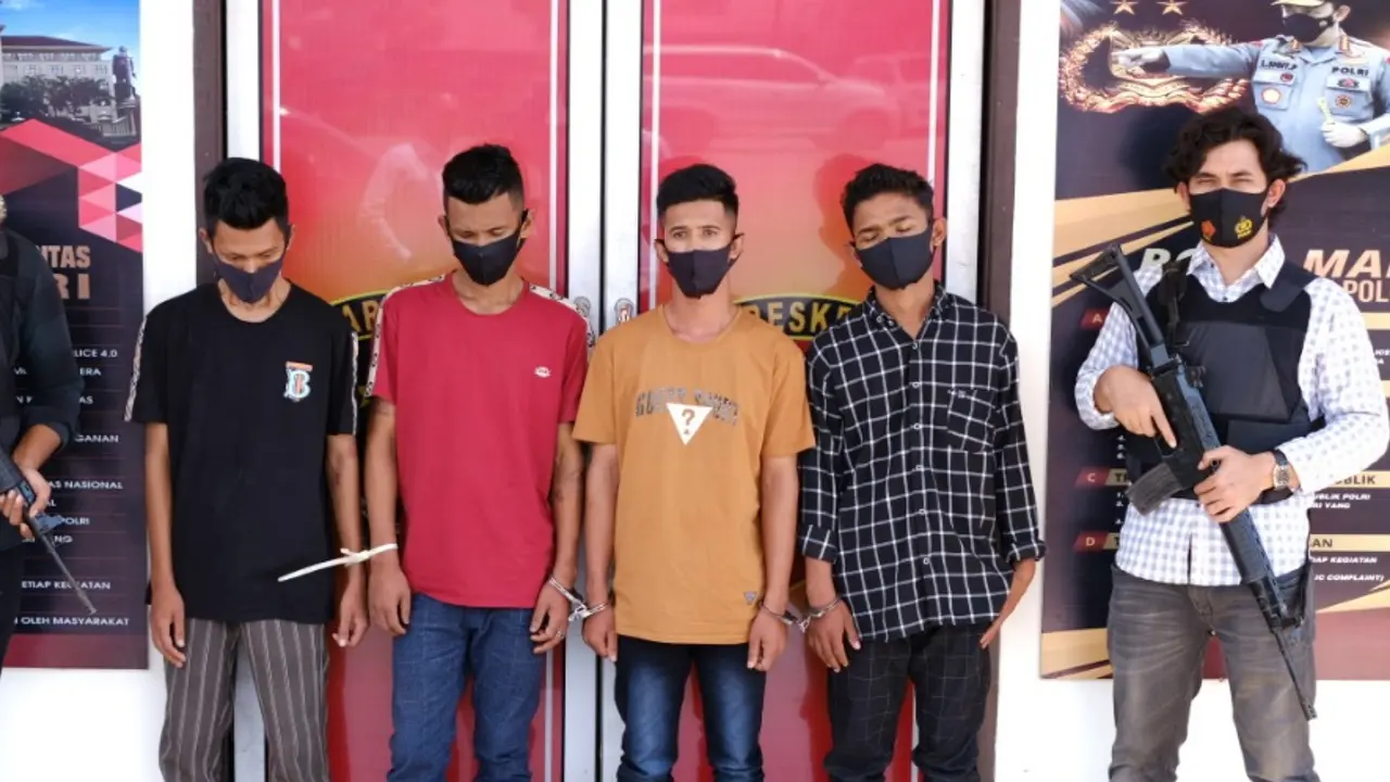 Keempat pelaku perampasan handphone dengan modus pura-pura tanya alamat di Aceh Utara (Liputan6.com/Ist)