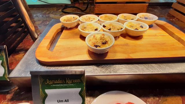 Sajian Timur Tengah Andalan Novotel Tangerang untuk Buka Puasa, dari Umm Ali sampai Kushari