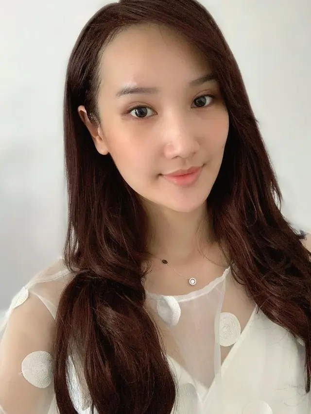 5 Potret Bella Aprilia Runner-up Miss Grand Indonesia 2020 Tanpa Makeup