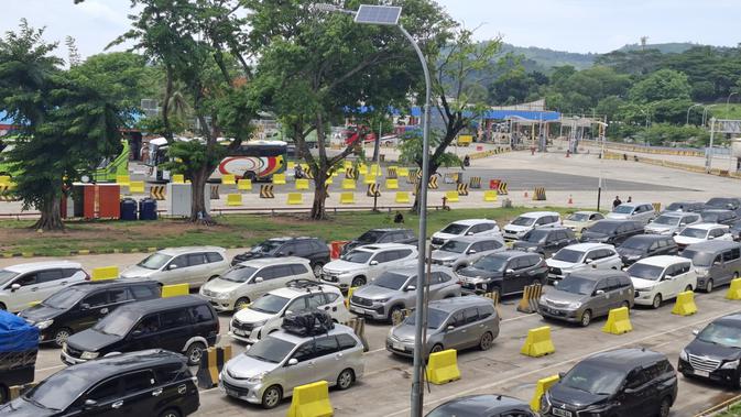 Arus Mudik Membludak, 88 Ribu Orang Menyeberang ke Sumatera pada H-6 Lebaran