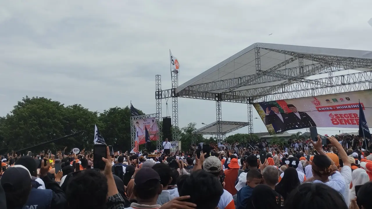 Calon Presiden (Capres) nomor urut 1 Anies Baswedan, kampanye akbar hari kedua di Jawa Barat (Jabar).