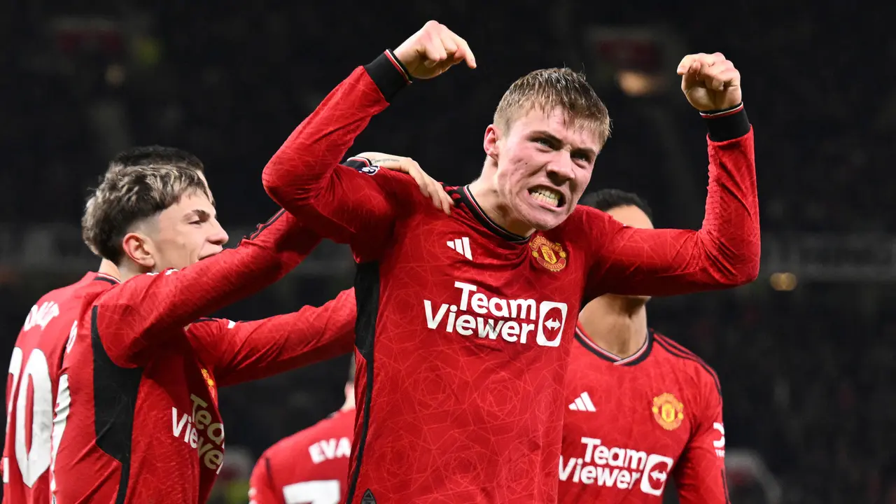 Foto: Hojlund Cetak Gol Perdana, Ini Dia Aksi Epic Comeback Pemain MU saat Mengalahkan Aston Villa