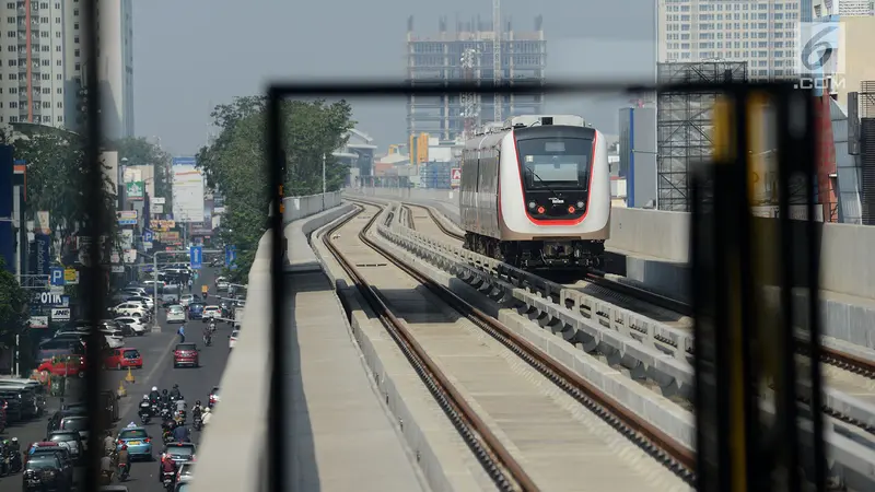 Yuk, Menjajal LRT Jakarta Gratis Mulai Hari Ini