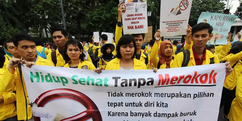 Aksi Mahasiswa Dukung Gerakan Stop Merokok