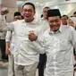 Ridwan Kamil dan Suswono merupakan pasangan kedua dari tiga bakal calon gubernur dan wakil gubernur yang akan menjalani pemeriksaan kesehatan sebagai syarat mengikuti kontestasi Pemilihan Gubernur (Pilgub) DKI Jakarta. (Liputan6.com/Angga Yuniar)