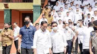 Presiden Joko Widodo (Jokowi) melakukan diskusi dengan Ketua Umum Kadin Indonesia, Arsjad Rasjid, seluruh pimpinan Kadin Indonesia serta 34 Ketua Kadin Provinsi sekaligus untuk merayakan HUT Kemerdekaan RI ke-77.