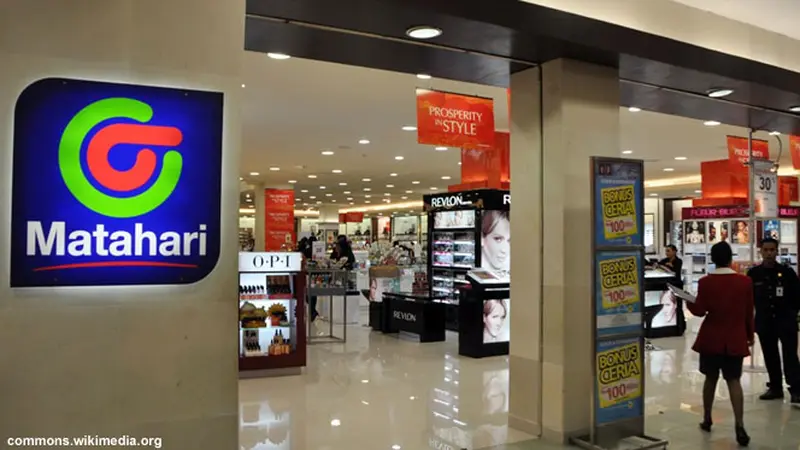 matahari-dept-store130801b.jpg