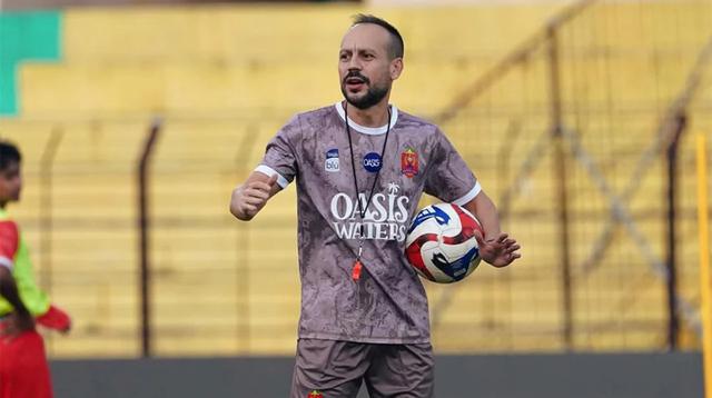 Mario Lemos, pelatih Persijap Jepara, BRI Super League 2025/2026. (Dok. ileague.id)