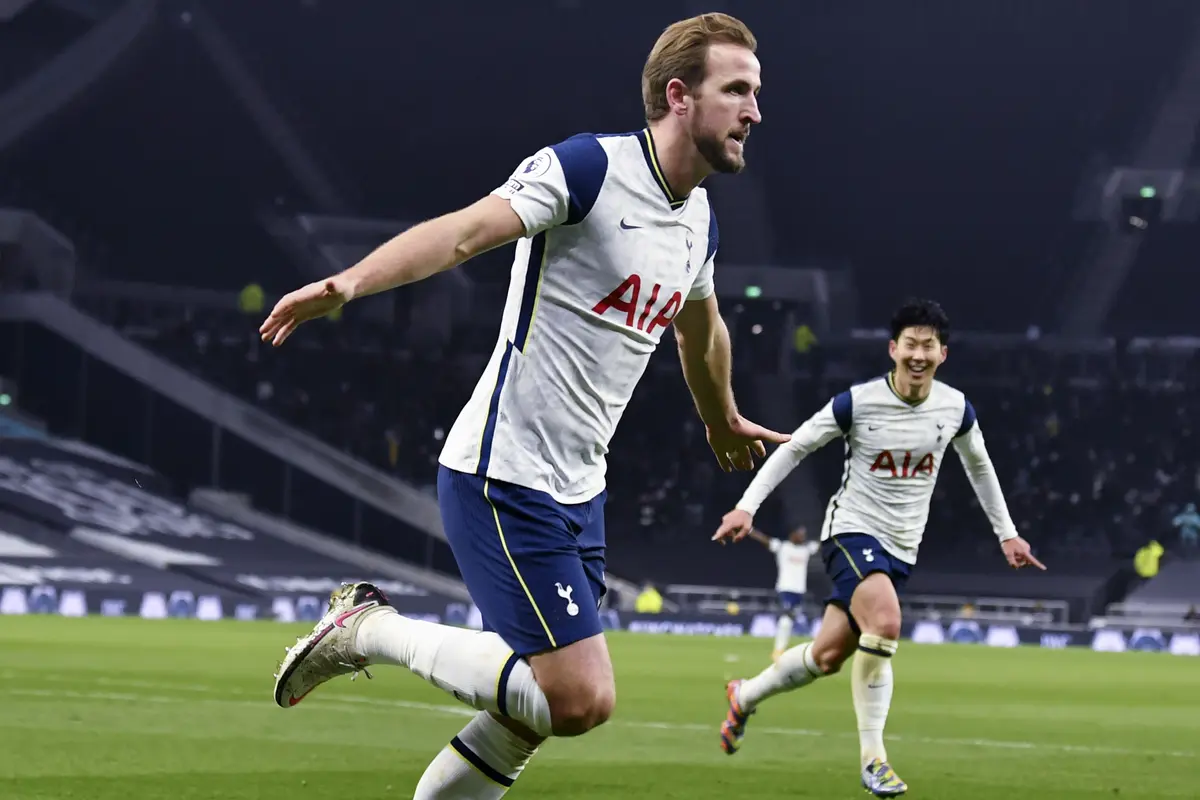 FOTO: Taklukkan Arsenal, Tottenham Hotspur Puncaki Klasemen Liga Inggris