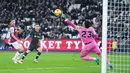 Kemenangan ini mengukuhkan posisi Liverpool di puncak klasemen sementara Liga Inggris 2024/2025 dengan 45 poin dari 18 laga. (AP Photo/Kirsty Wigglesworth)