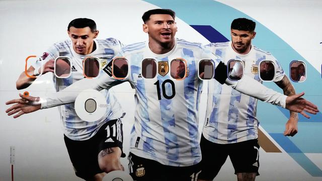 Jelang Piala Dunia 2022, Lionel Messi Bersama Timnas Argentina Tiba di Qatar