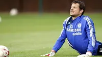 Cudicini: Cech Seharusnya Bertahan