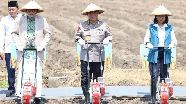 Polri Gandeng Pesantren, Targetkan Produksi 4 Juta Ton Jagung