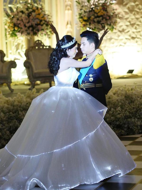 Pernikahan Rachel Vennya dan Niko Al Hakim. (dok. Instagram @okintph//Asnida Riani)