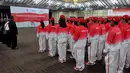 Kontingen Indonesia mengikuti acara Pengukuhan dan Pelepasan Kontingen untuk SEA Games 2015 Singapura di Senayan, Jakarta, (25/5/2015). SEA Games 2015 akan berlangsung di Singapura pada 5-16 Juni mendatang. (Liputan6.com/Andrian M Tunay)