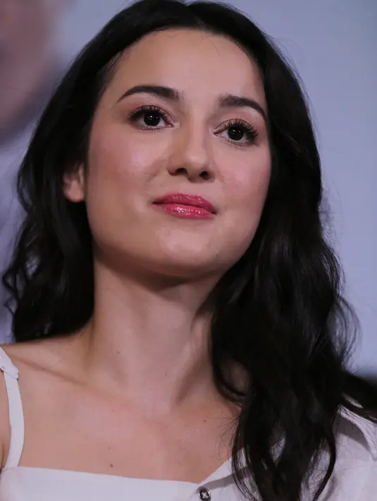 Julie Estelle
