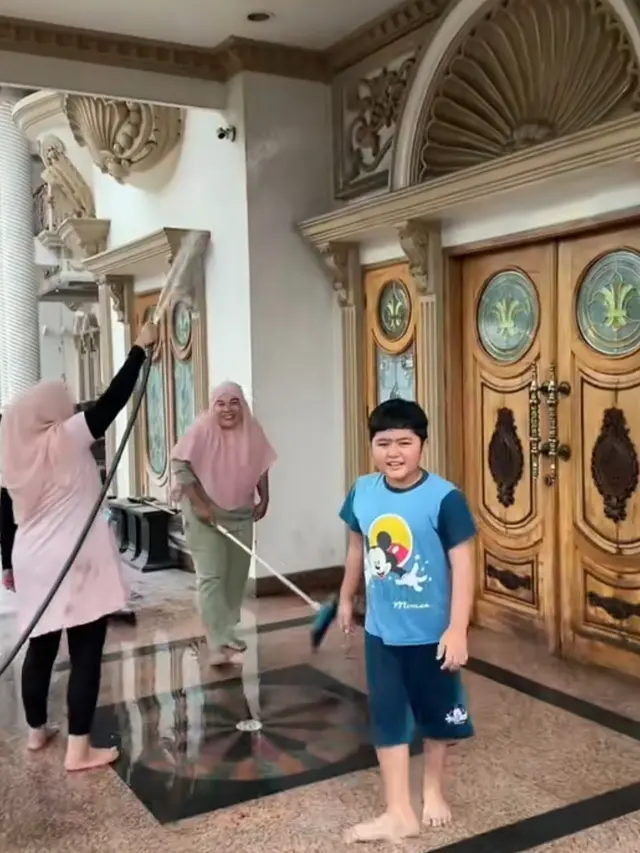 Rumah Muzdalifah Jadi Gudang Makanan