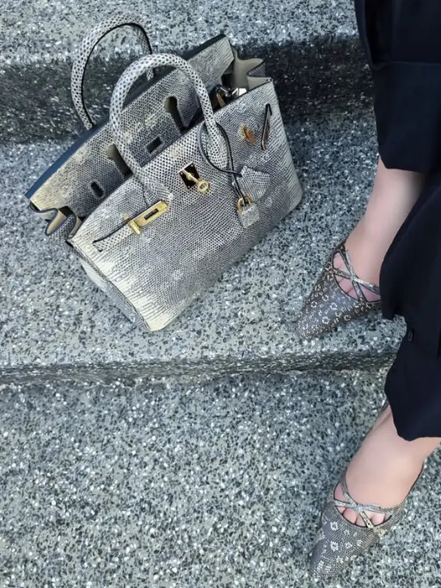 Intip tampilan terbaru Syahrini yang super mahal. [@princessyahrini]