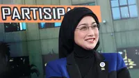 Dessy Ratnasari mengaku belum melihat ibu Yohanna Susana Yambise melakukan aksi nyata melindungi anak-anak Indonesia. (Galih W Satria/Bintang.com)