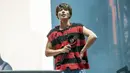 Taehyun dari Tomorrow X Together tampil pada hari ketiga Festival Musik Lollapalooza di Grant Park, Chicago, Amerika Serikat, 30 Juli 2022. (Photo by Amy Harris/Invision/AP)