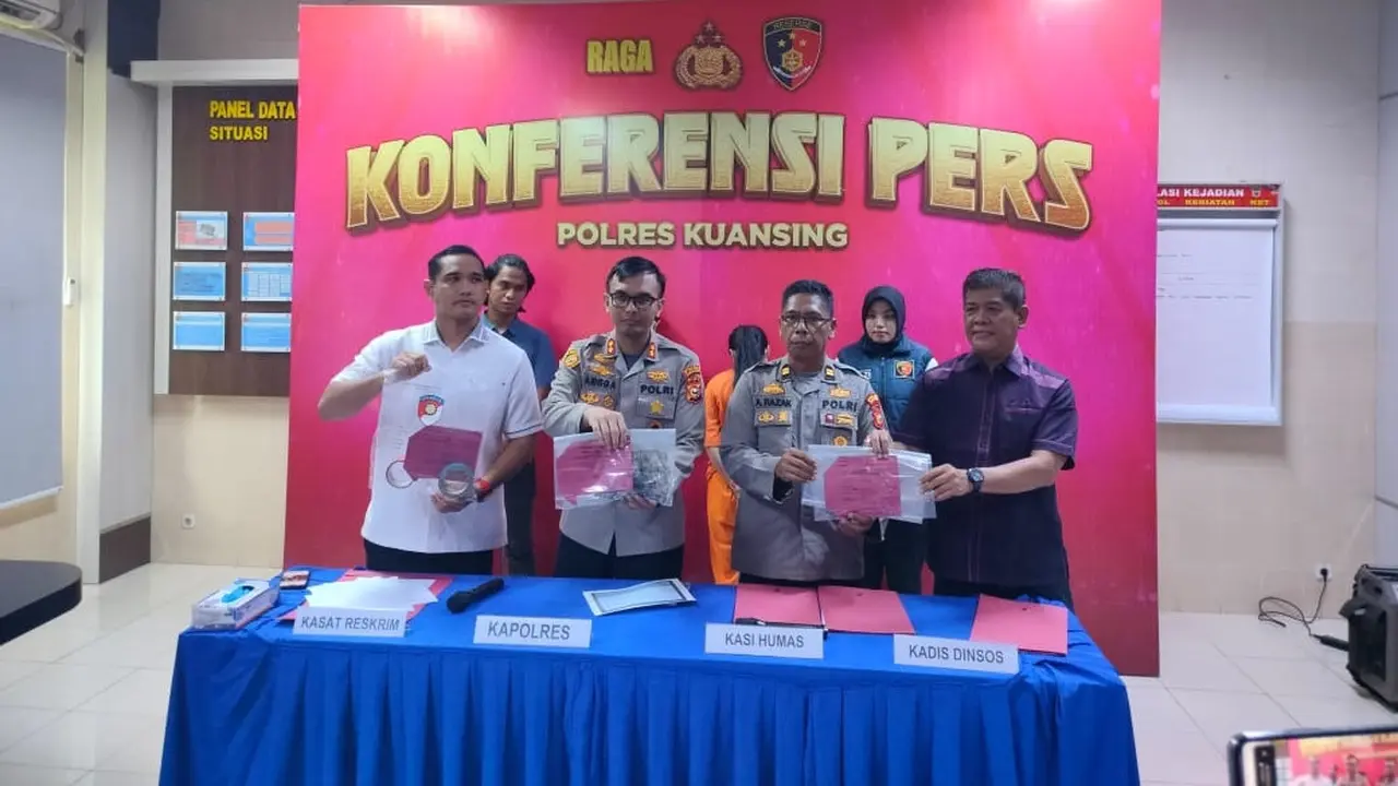 Konferensi pers pembunuhan balita di Kabupaten Kuansing oleh pasangan suami istri.