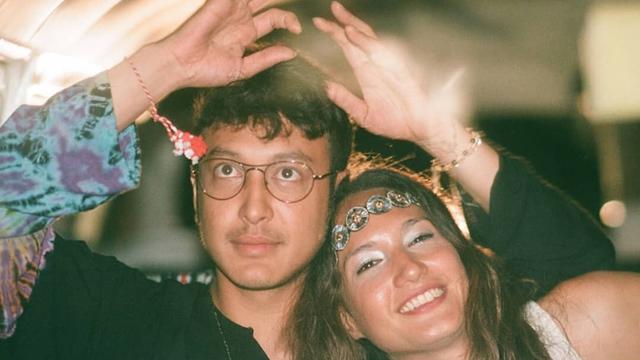 Dulu Cuma Penggemar Kini Dimas Anggara Jadi Suami Nadine Chandrawinata Showbiz Liputan6 Com