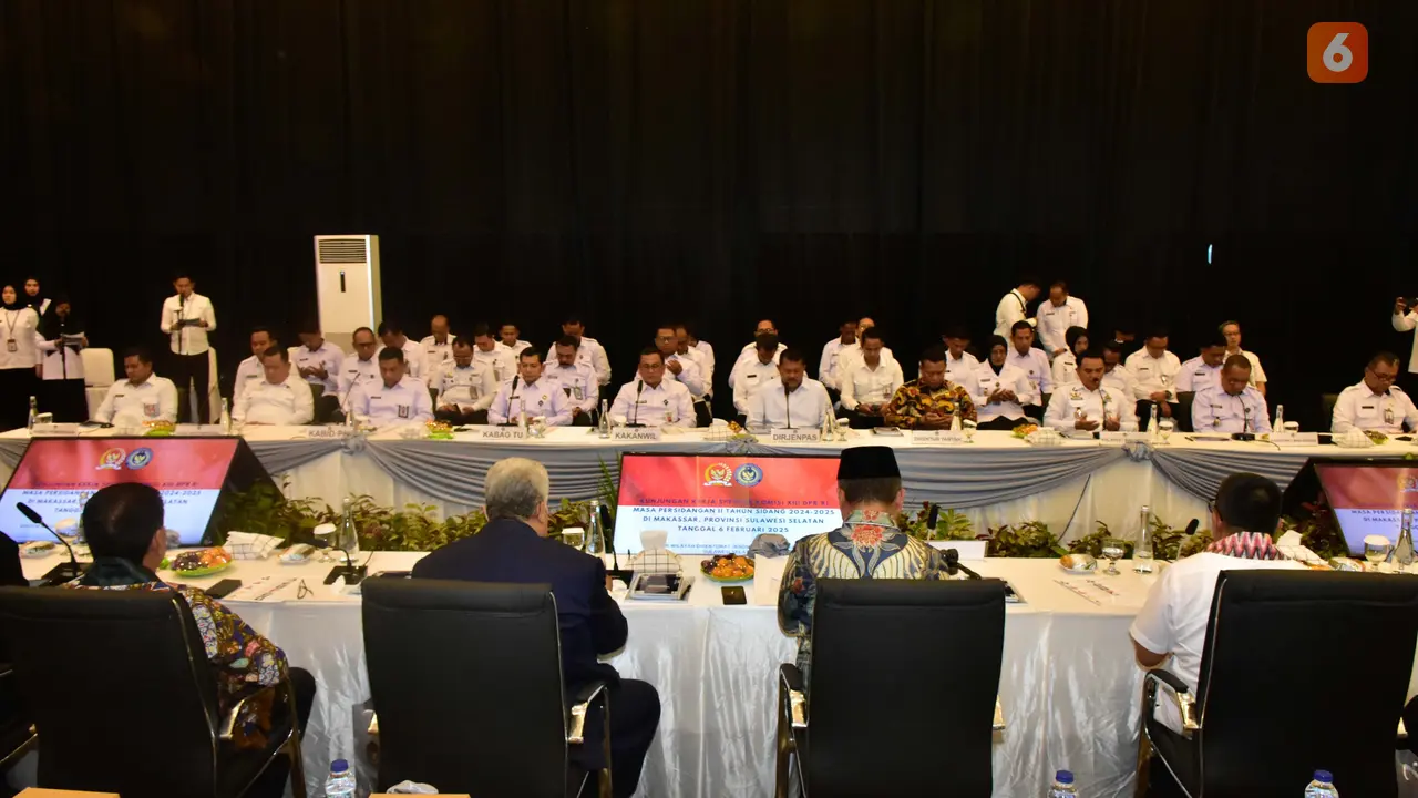 Komisi XIII DPR RI melaksanakan rapat dengar pendapat bersama Direktorat Jenderal Pemasyarakatan (Ditjenpas) yang berlangsung di Makassar. (Liputan6.com/Eka Hakim)