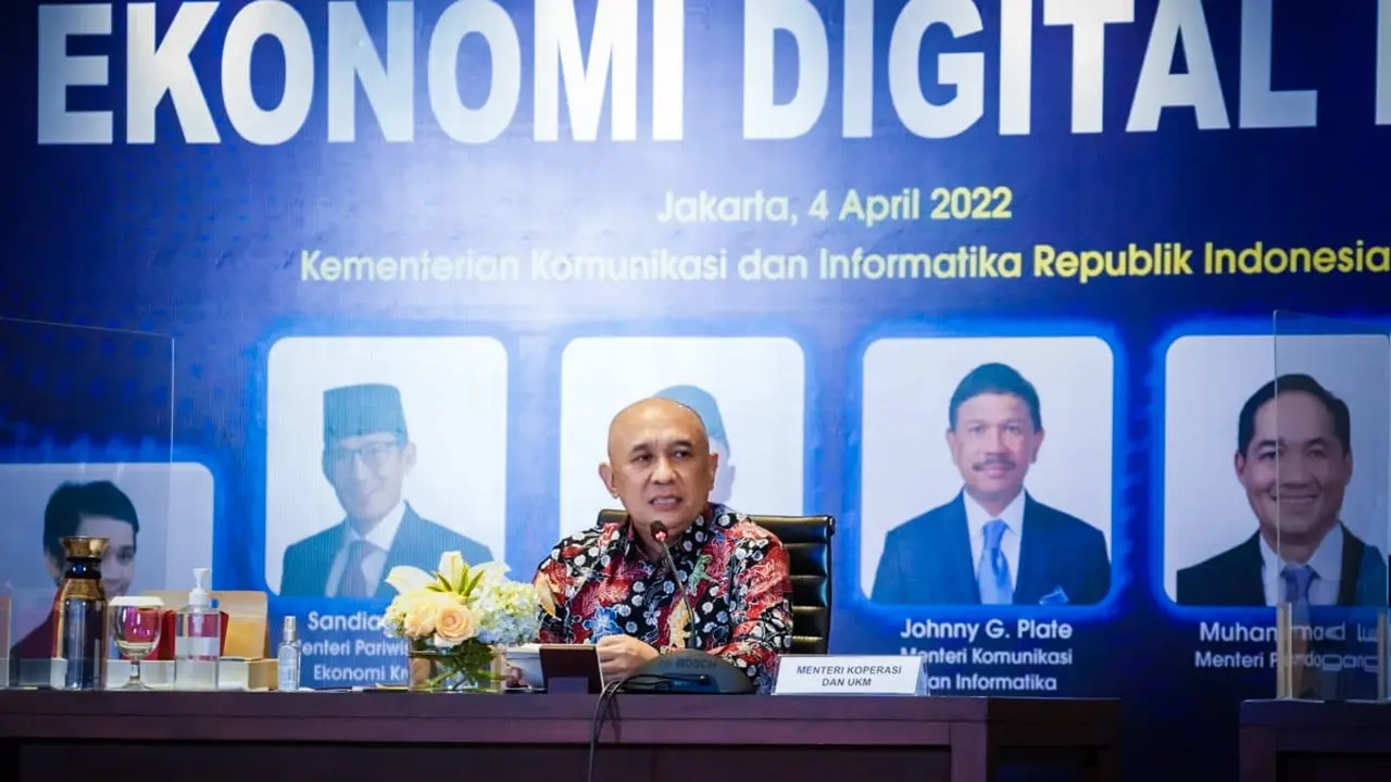 Menteri Koperasi dan UKM Teten Masduki menghadiri Rapat Forum Ekonomi Digital Kominfo IV dengan tema ‘e-Commerce’ yang diselenggarakan Kominfo