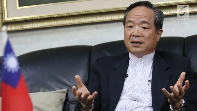Kepala Kantor Dagang TETO, John Chen