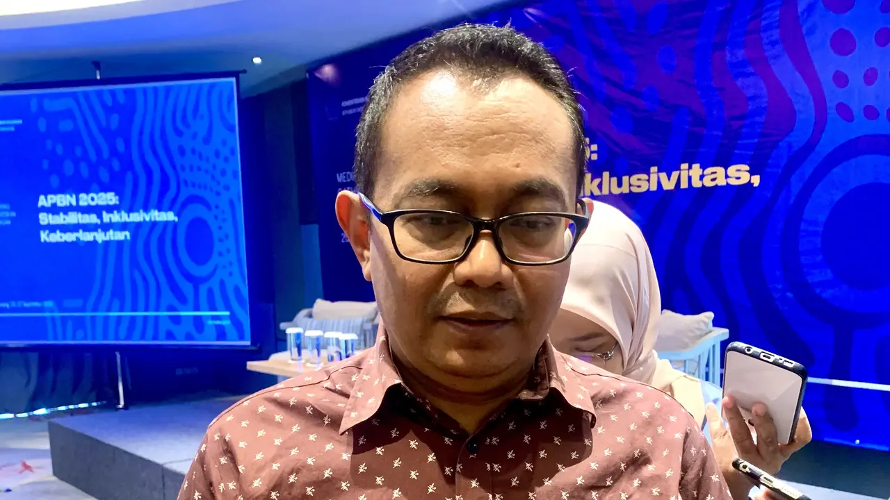 Kepala Subdirektorat Pengelolaan Penerimaan Pajak (DJP) Kementerian Keuangan (Kemenkeu) Muchamad Arifin dalam acara Media Gathering Kementerian Keuangan di Anyer, Banten, Kamis (26/9/2024). (Tasha/Liputan6.com)