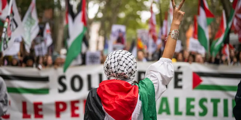 Tuntut Upaya Perdamaian, Aktivis Pro Palestina di Prancis Kembali Berunjuk Rasa