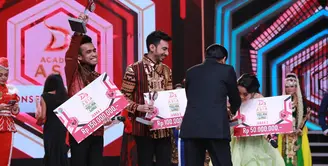Fildan Rahayu atau lebih dikenal Fildan Baubau mejadi juara dalam ajang D'Academy Asia 3. Fildan menyingkirkan dari lima negara peserta dan bersaing dengan dua kontestan asal Indonesia. (Adrian Putra/Bintang.com)