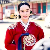 Kim Hye Soo bintang Under The Queen's Umbrella (Foto: Instagram hs_kim_95)