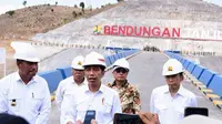 Presiden RI Joko Widodo (Jokowi) meresmikan Bendungan Tanju di Kabupaten Dompu, Nusa Tenggara Barat (NTB), Senin (30/7/2018). (Dok Kementerian PUPR)
