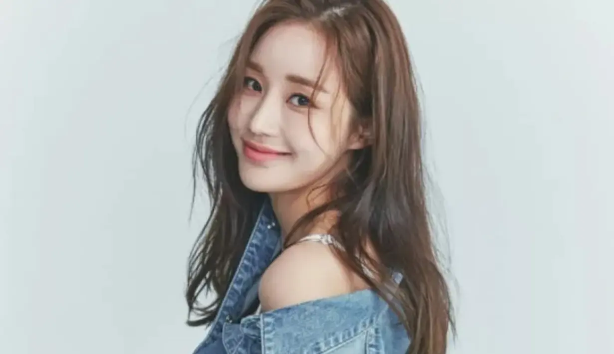 Aktris Yoon Jin Yi yang dikenal lewat drakor Young Lady and Gentleman akan menikah pada 22 Oktober 2022. (Foto: via Soompi)