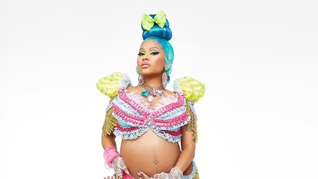 Nicki Minaj Umumkan Kehamilan, Ini 7 Pesonanya saat di Luar Panggung