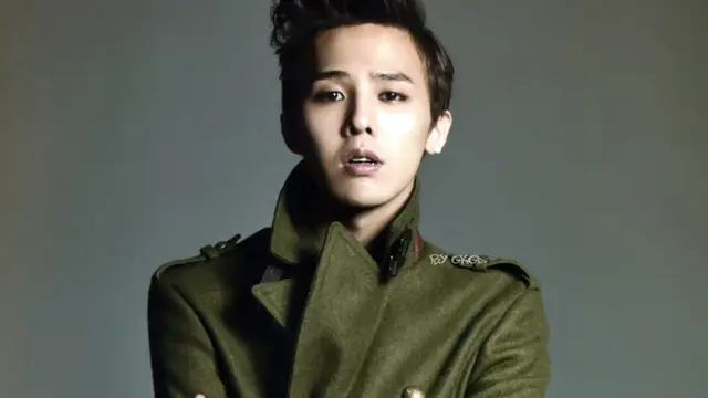 [Bintang] Cederanya Kambuh, G-Dragon Jalani Operasi Pergelangan Kaki