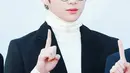 Kang Daniel mengaku jika kondisi keuangan keluarganya saat itu memang sangat berat, lantaran orangtuanya bercerai saat ia masih kecil. "Ibuku membesarkanku sendirian, jadi kondisi keuangan kami sangat berat," tuturnya. (Foto: instagram.com/goddaniel)