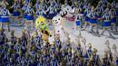 Maskot Asian Games saat pembukaan di SUGBK, Jakarta, Sabtu, (18/8/2018).  Indonesia mengikutsertakan total 938 atlet, 365 ofisial dalam Asian Games 2018. (Bola.com/Vitalis Yogi Trisna)