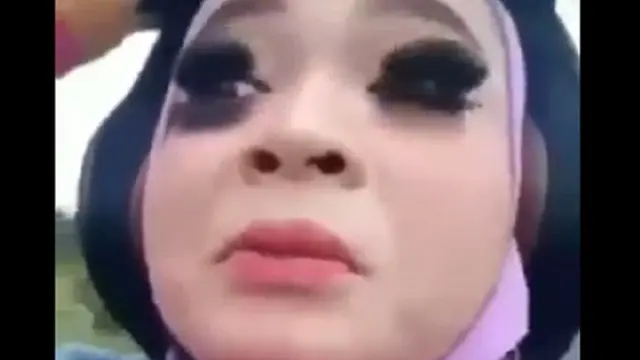 6 Potret Bulu Mata Terlalu Lentik Ini Nyeleneh Banget, Tampak Aneh