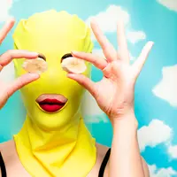 Ilustrasi Face Mask | unsplash.com/@weiding22