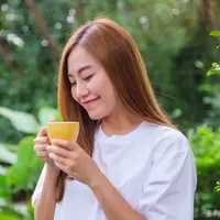 ilustrasi perempuan santai/Farknot Architect/Shutterstock